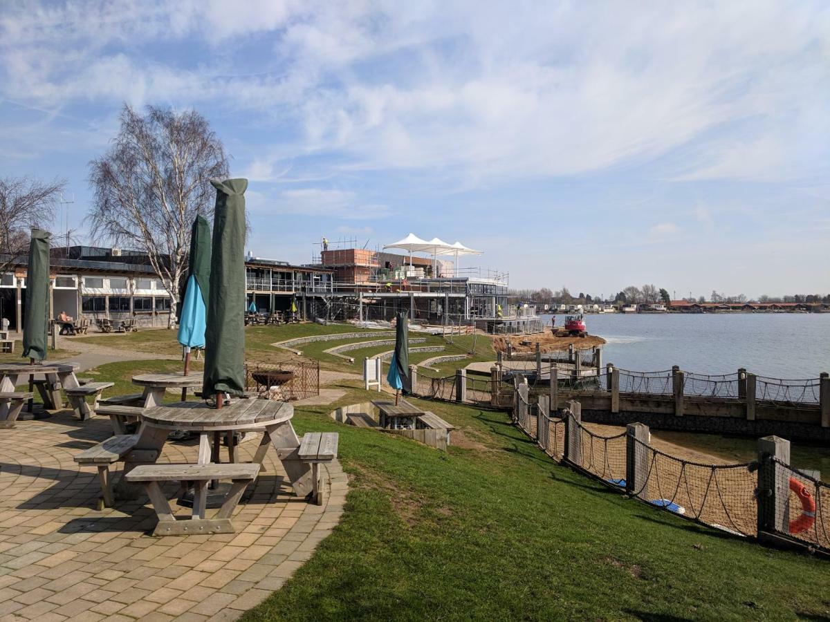 Hotel P&D'S Pearl Caravan At Tattershall Lakes Country Park Zewnętrze zdjęcie